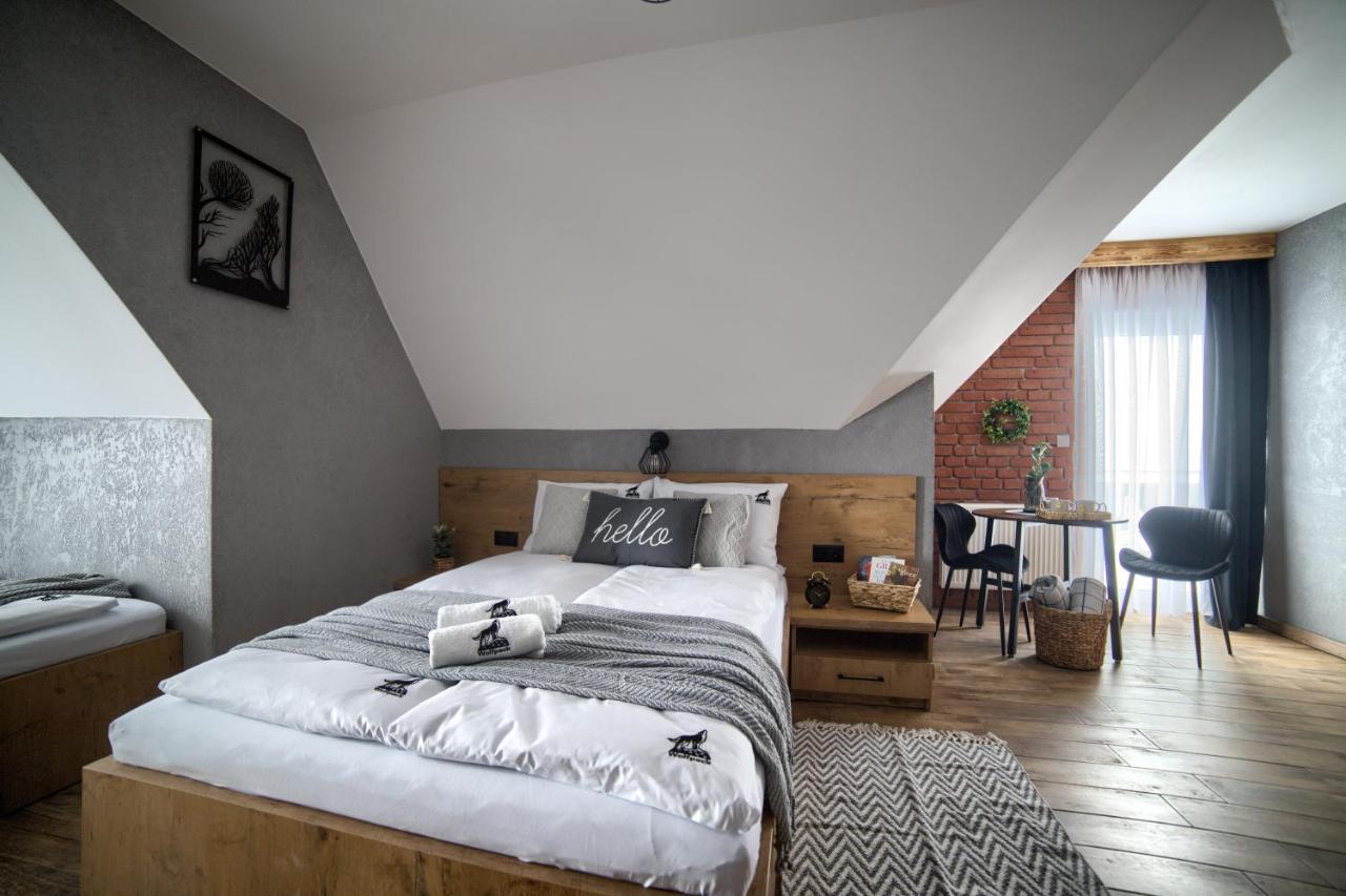 Wolfpack Guest House بيالكا تاترزانسكا المظهر الخارجي الصورة