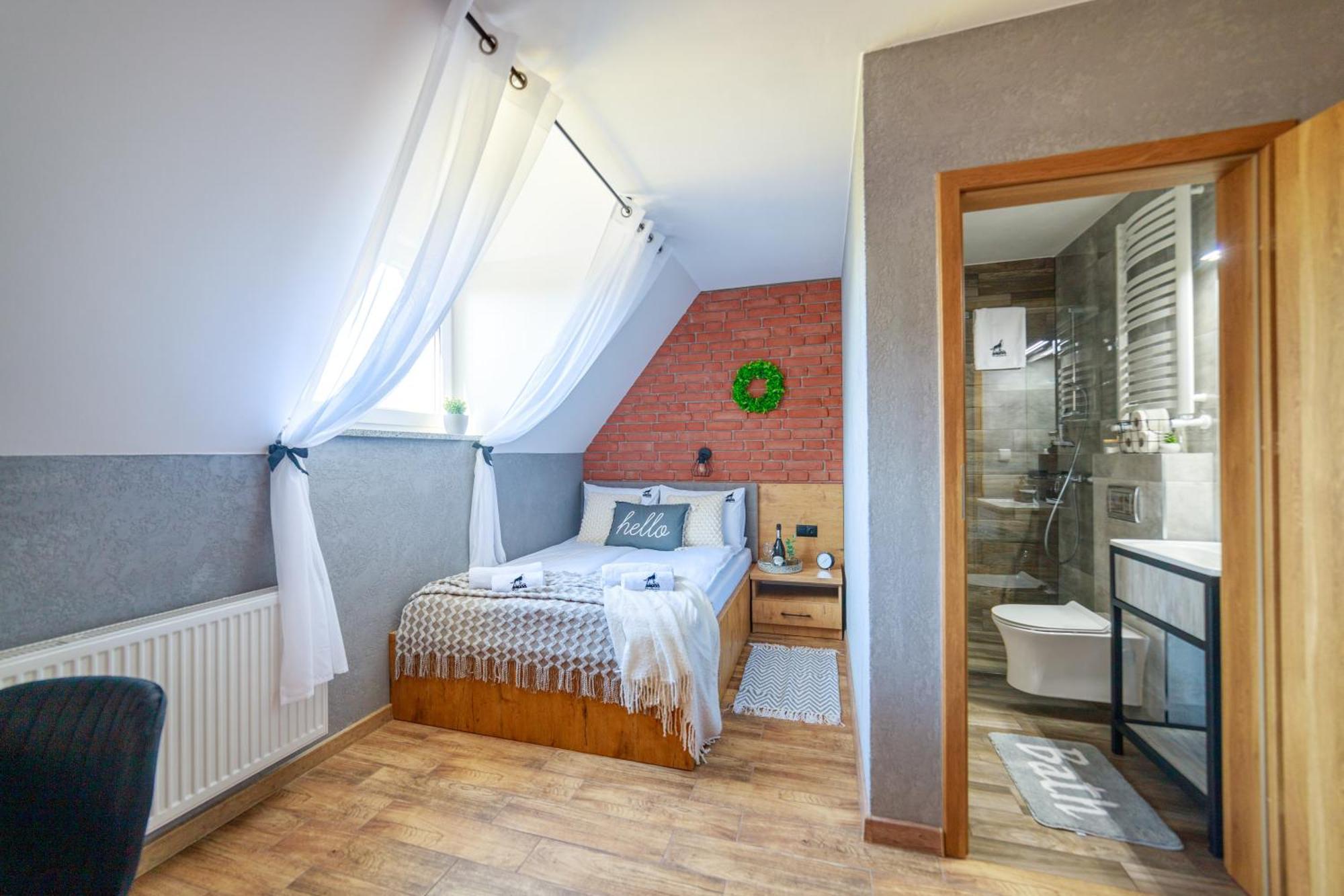 Wolfpack Guest House بيالكا تاترزانسكا المظهر الخارجي الصورة